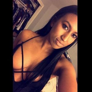 Meet your Posher, Courtney