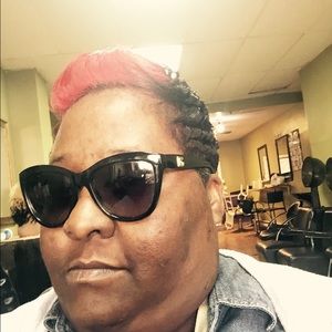 Meet your Posher, Barbara