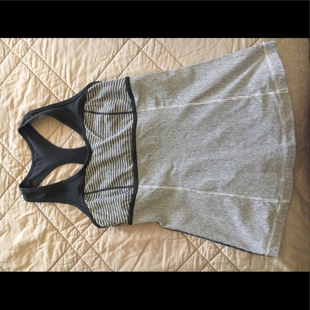 Lululemon medium support tank