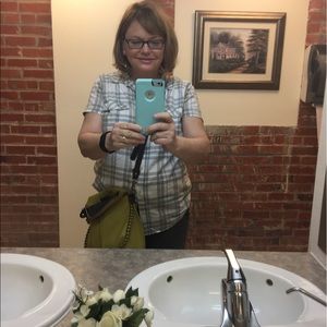 Meet your Posher, Carmen