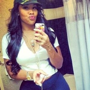 Meet your Posher, Caroline