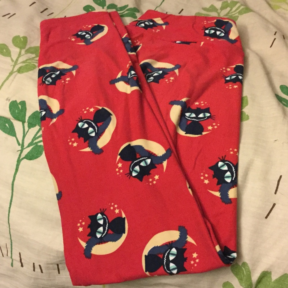 LuLaRoe leggings - fun cat print