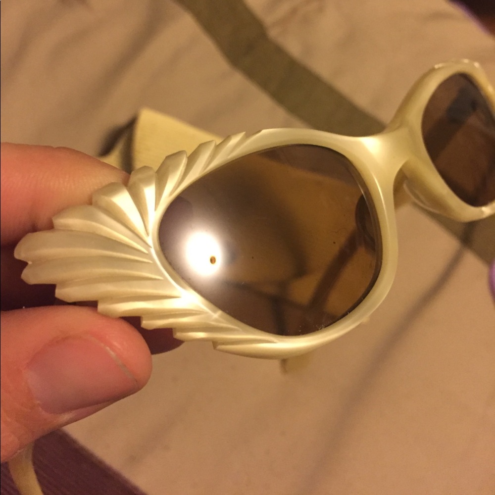Vintage Pearl AParis Cateye Pristine Sunwear