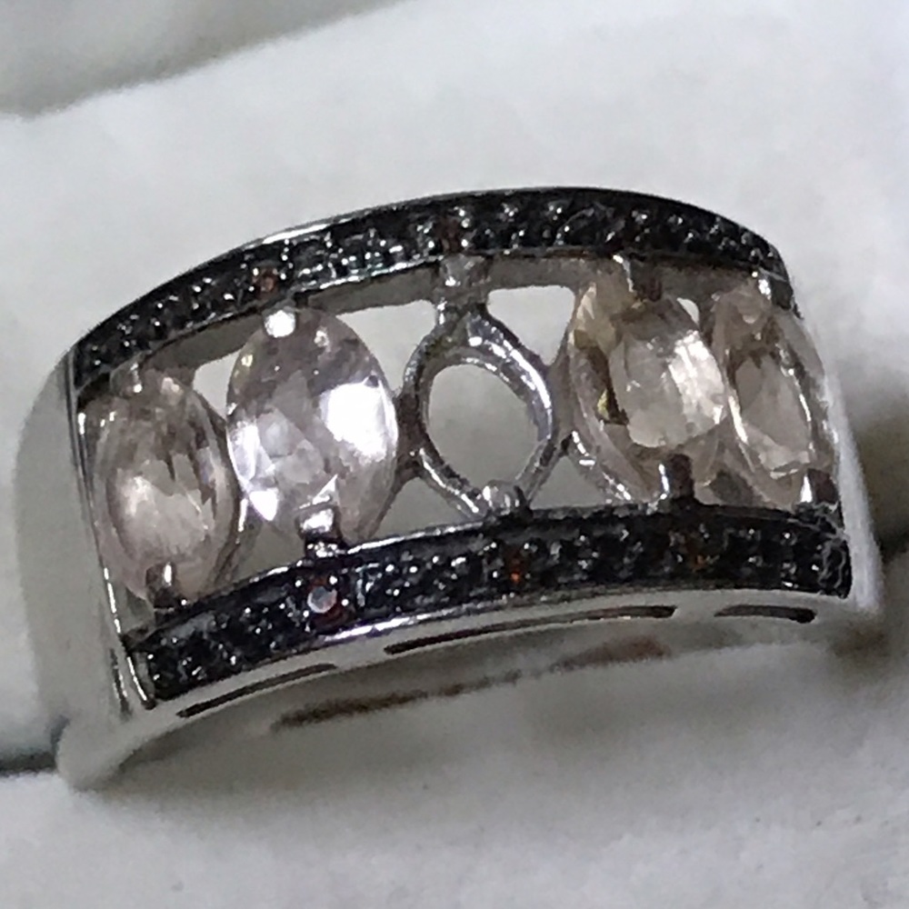 MORGANITE & CHAMPAGNE DIAMONDS AND 925 RING