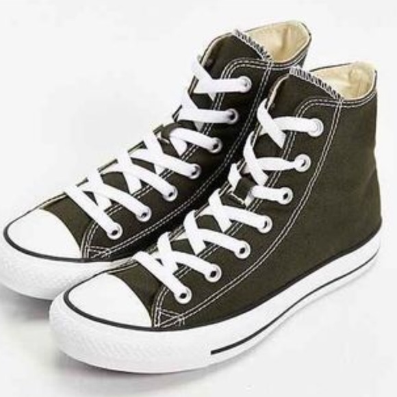Converse Shoes - NEW CONVERSE CHUCK TAYLOR HIGH TOP SNEAKERS sz 9