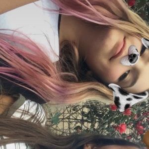 Meet your Posher, Ella