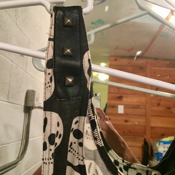 Skull tank top - Picture 2 of 3