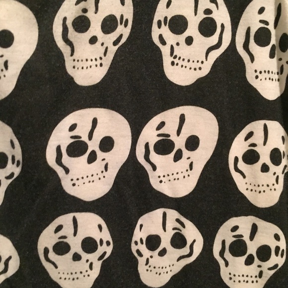 Skull tank top - Picture 3 of 3
