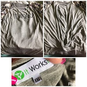 ITWORKS open back tunic style shirt