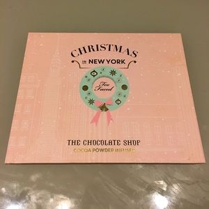 Too Faced Christmas in New York Palette