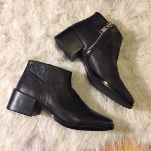 Sol Sana Louie black leather ankle boot