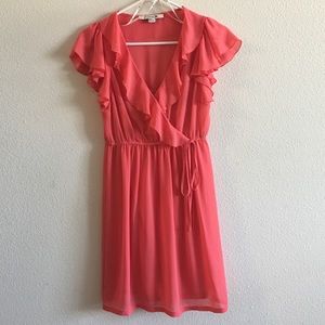 Flowy peach colored dress with V neck w/ slip