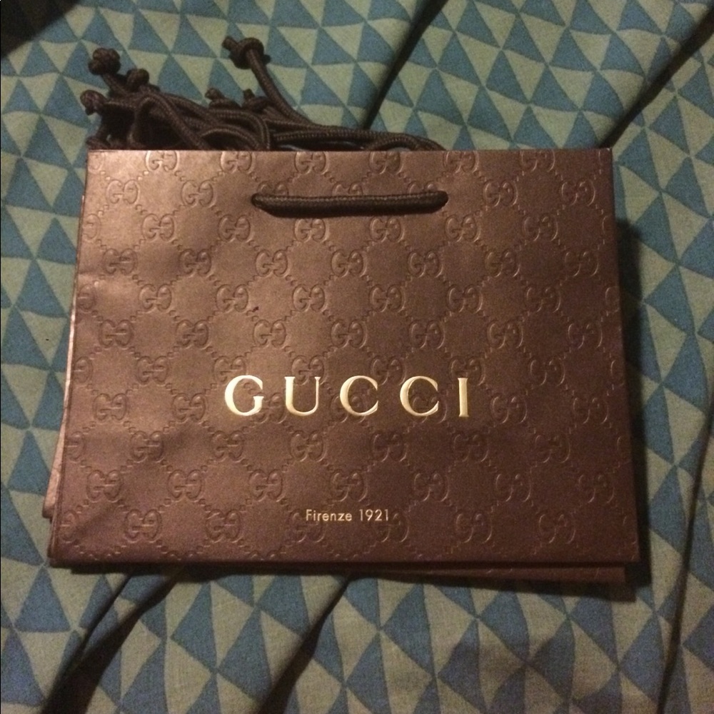 Gucci shopping bag