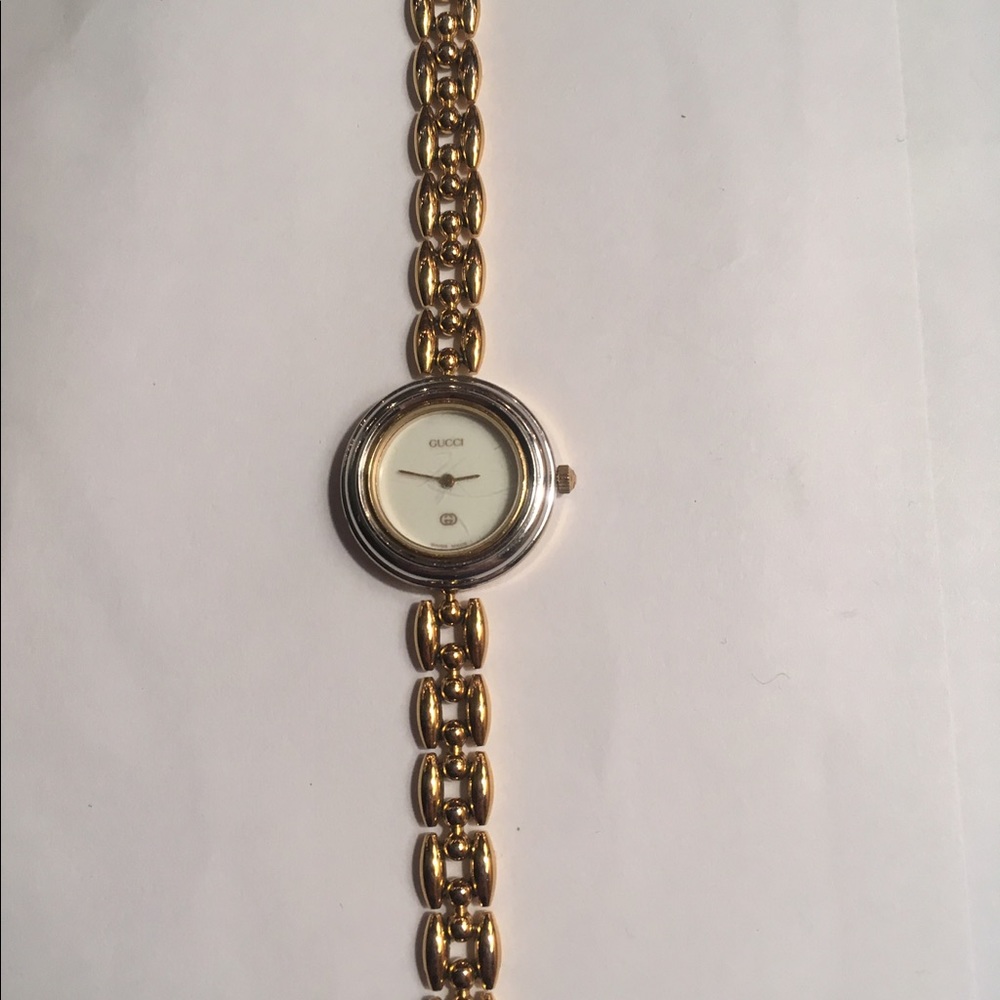 Vintage Gucci watch with adjustable bezels - Picture 2 of 4