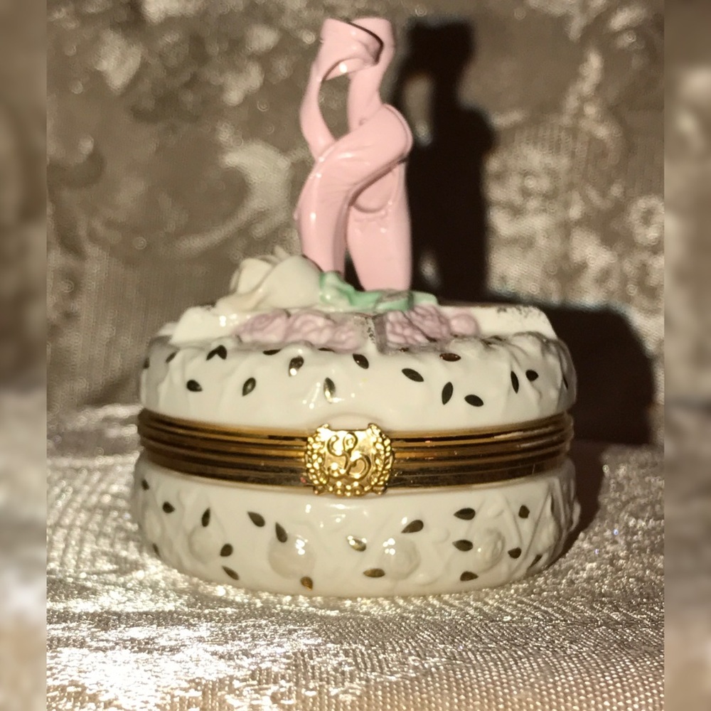 Lenox Treasures Ballet Shoes Box