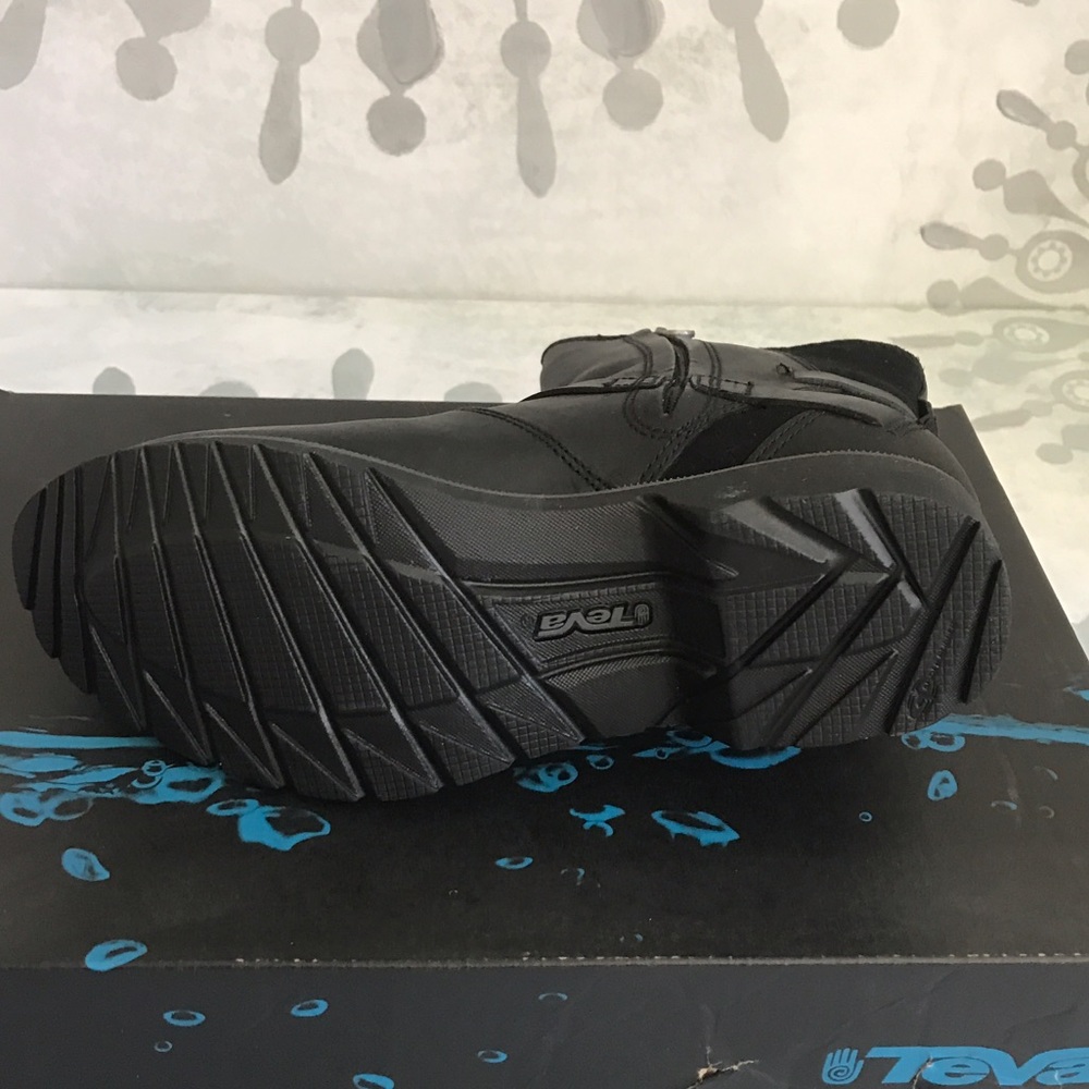 {Teva} Delavina Low Black Leather Ankle Boots - Picture 7 of 7