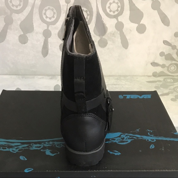 {Teva} Delavina Low Black Leather Ankle Boots - Picture 4 of 7