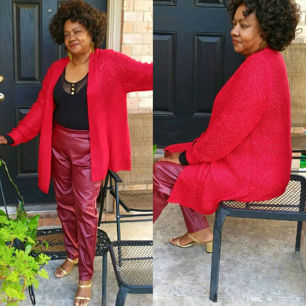Cardigan sweater size 16-18 or XL. New wot