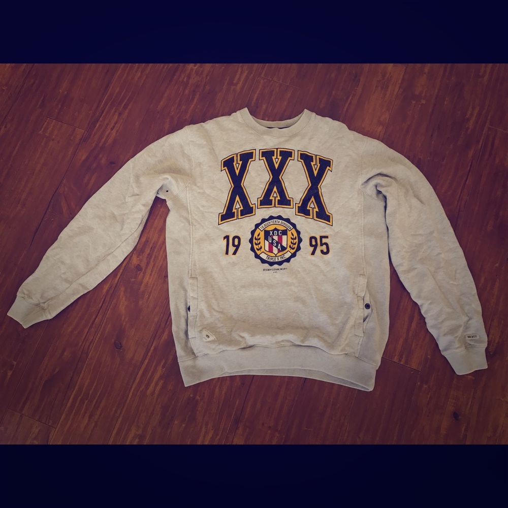10 Deep Crew Neck