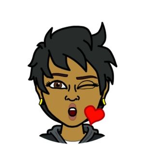 Meet your Posher, Ebony