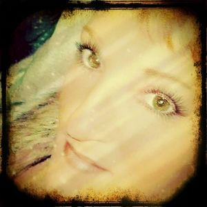 Meet your Posher, Dalona