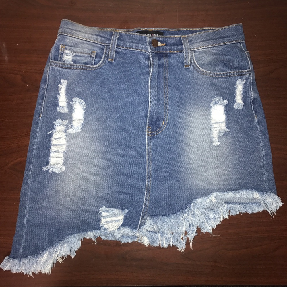 Slant Cut Skirt (fashion nova)