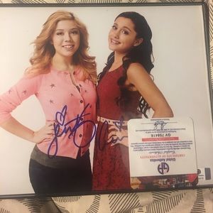 Ariana grande and Jeanette Mcurdy autograph
