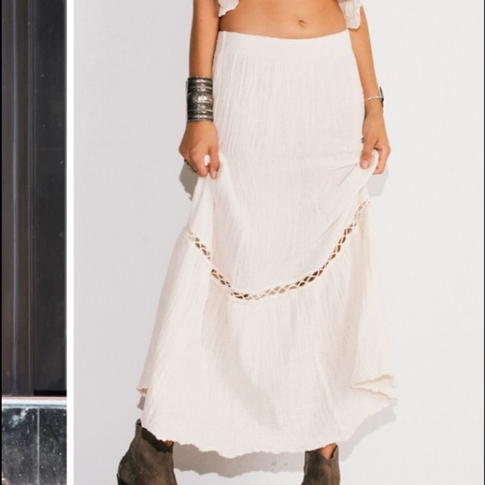 ISO Jen's pirate booty meadow skirt!