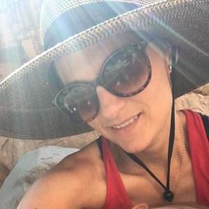 Meet your Posher, Robyn
