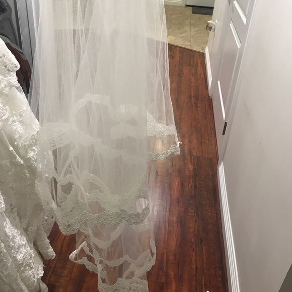Allure Bridals Accessories - Wedding Veils