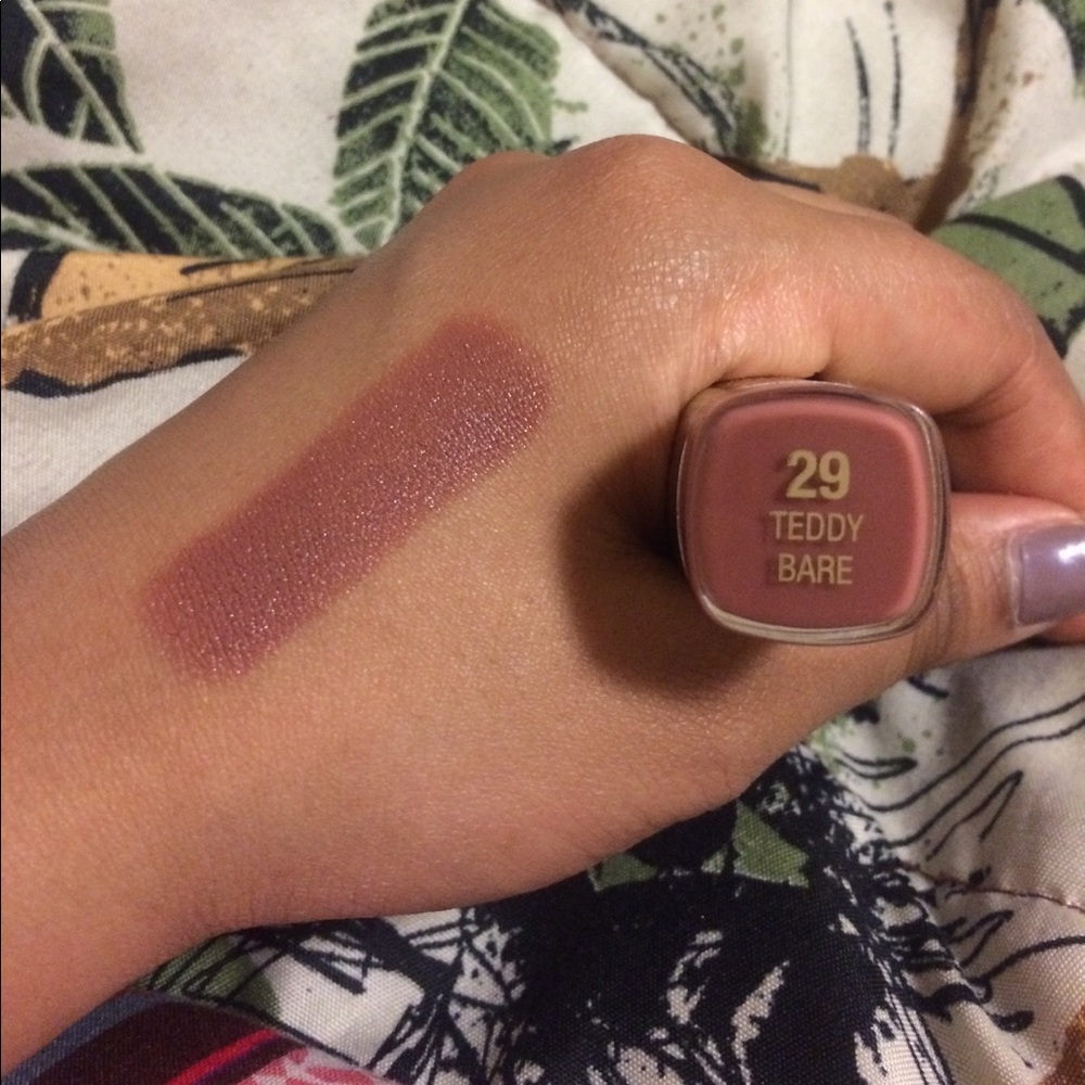 Milani lipstick
