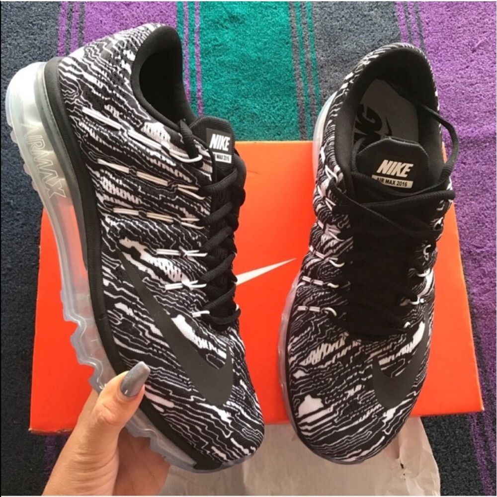 NIKE WOMENS AUTHENTIC AIR MAX sz 8 new - Picture 3 of 6