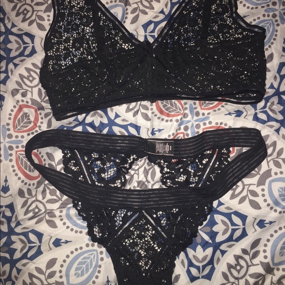 |Victoria’s Secret Bralette & Backless Panty - Picture 1 of 4