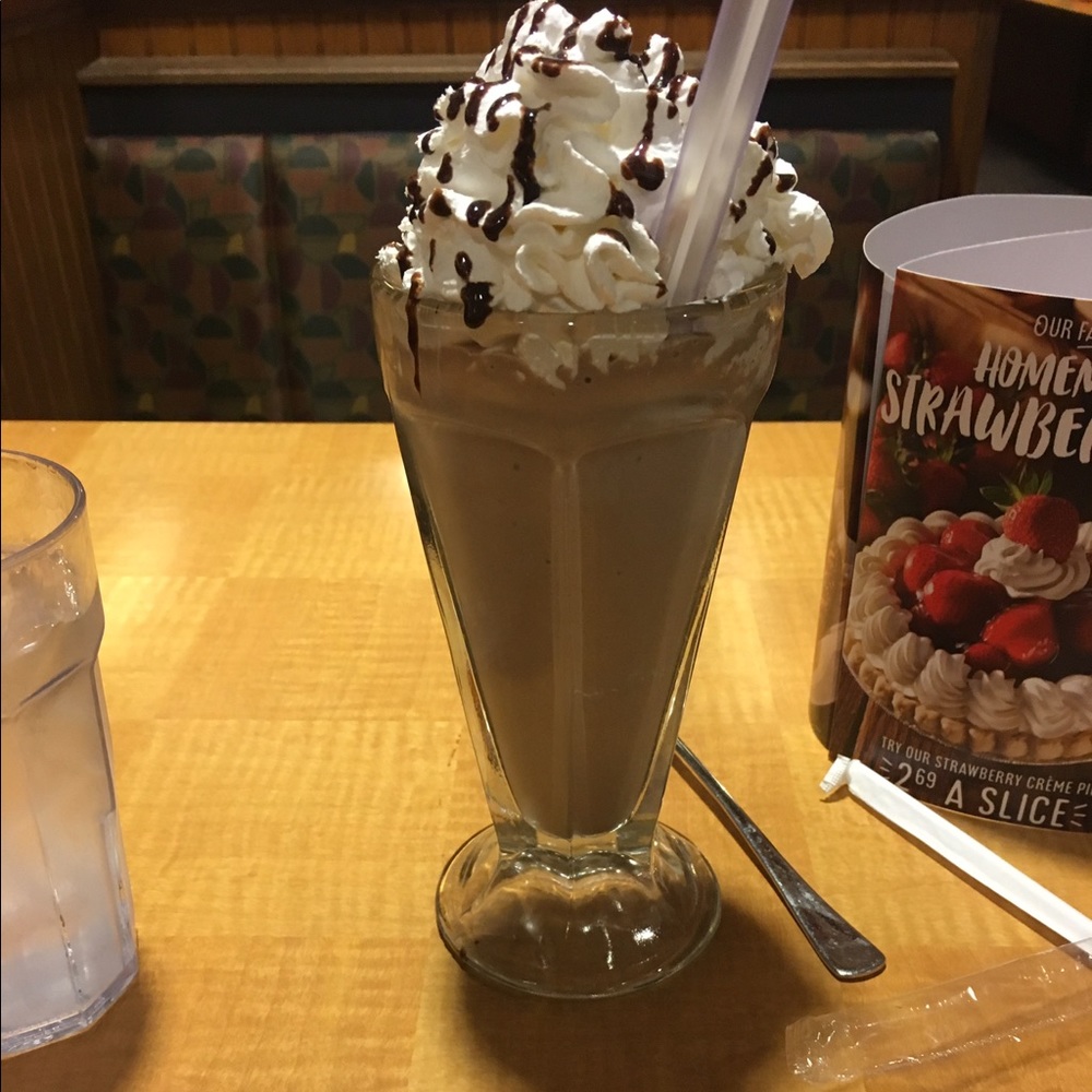 Meet your Posher, Carie