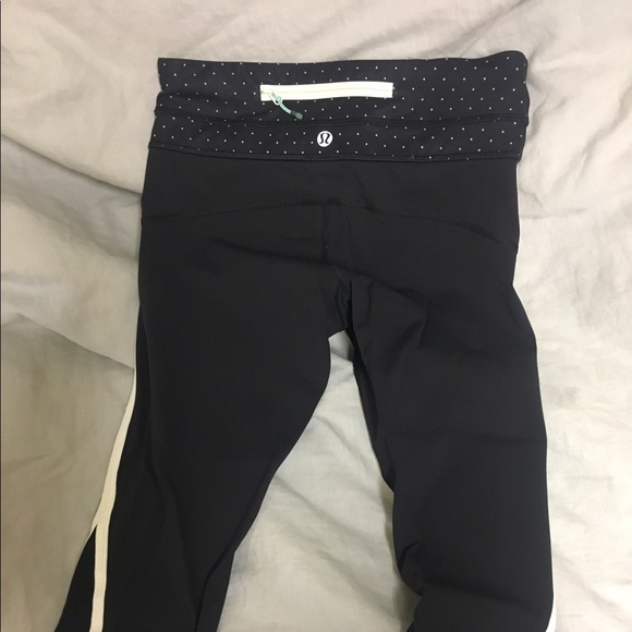 lululemon atheletica Up The Pace Crop - Picture 3 of 3