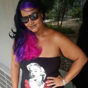 Meet your Posher, Damaris