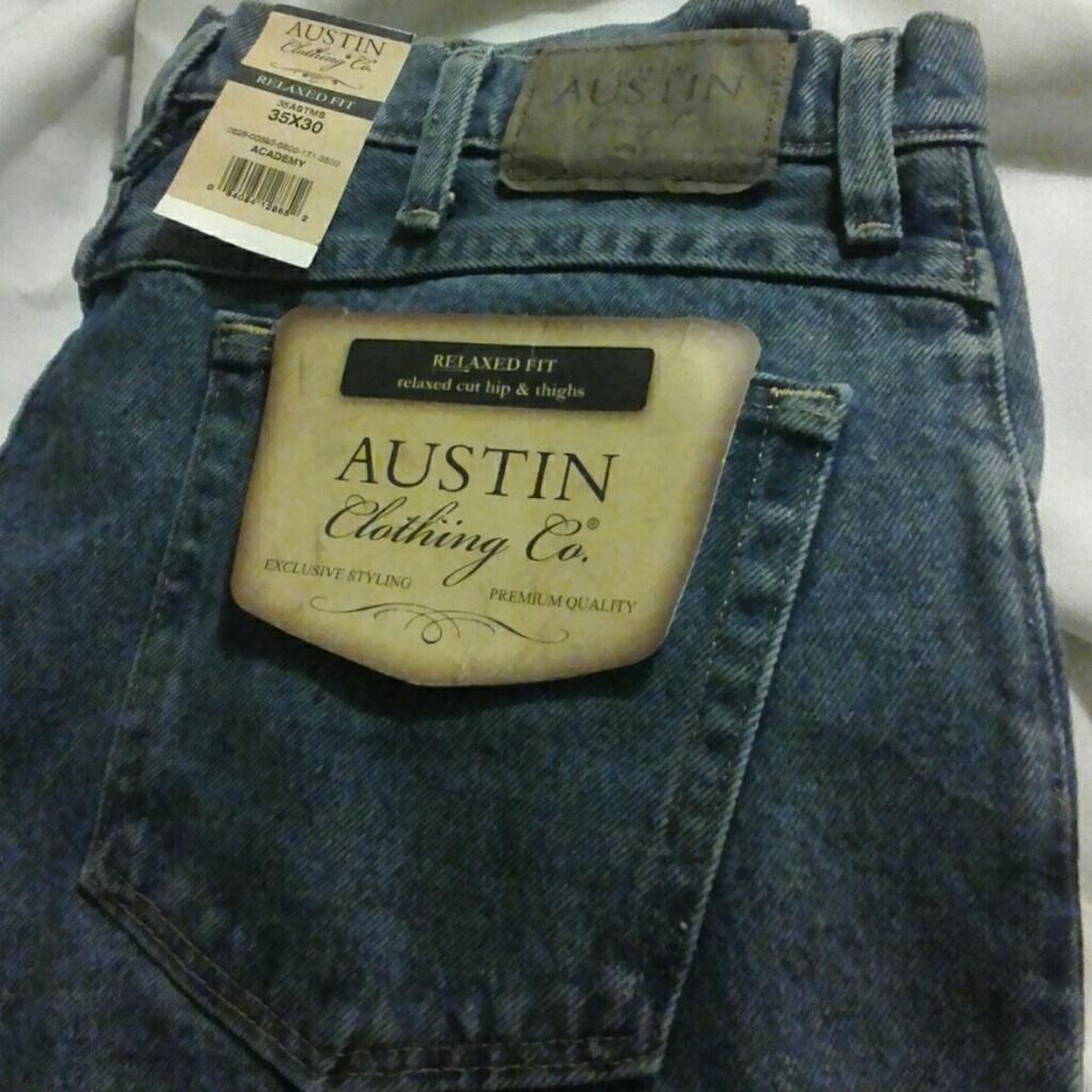 Austin relaxed fit men's Jeans size 35 x 30