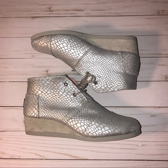 🎉2X HP🎉Toms (Size 8W/6Y) Booties - Picture 3 of 6