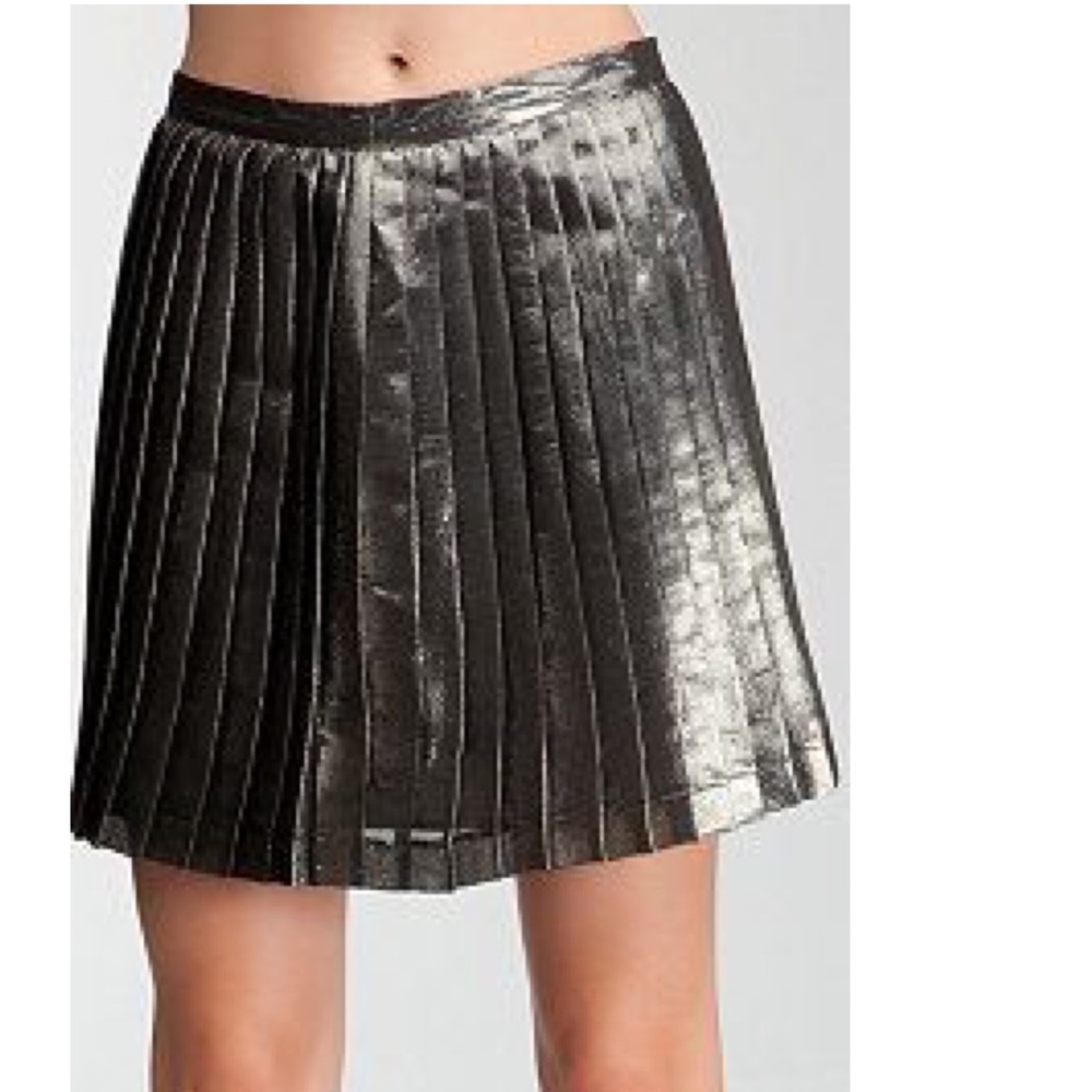 NWOT Bebe Metallic Gold Silk Blend Pleated Skirt