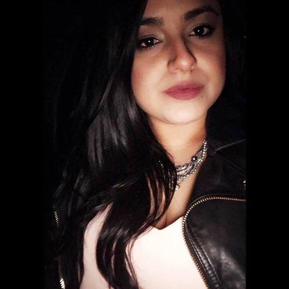 Meet your Posher, Yazmin - Picture 1 of 1