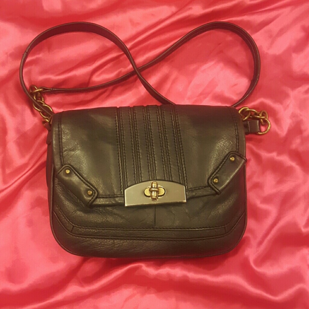 B. Makowsky 💗 Crossbody leather handbag