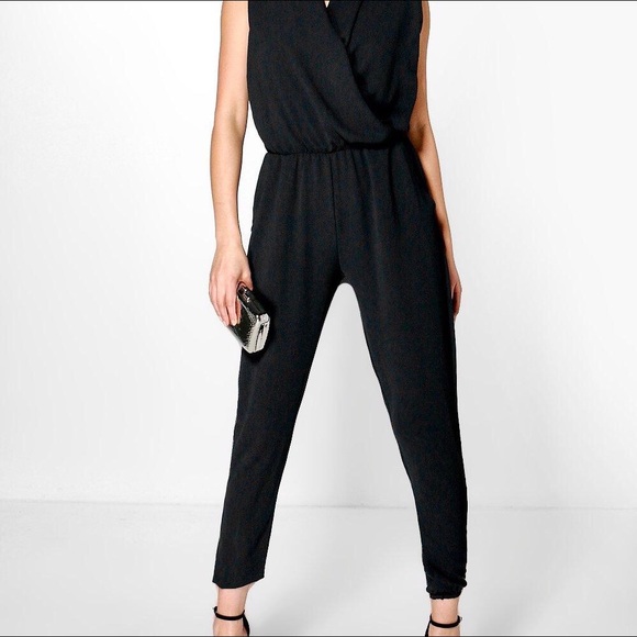 Cache Geo-print, faux-wrap Jumpsuit w/pockets. - Picture 3 of 7