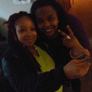 Meet your Posher, Tee tee