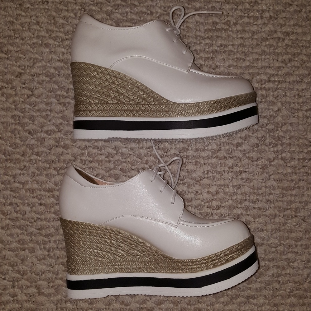 BRAND NEW sneaker wedges pleather size 7
