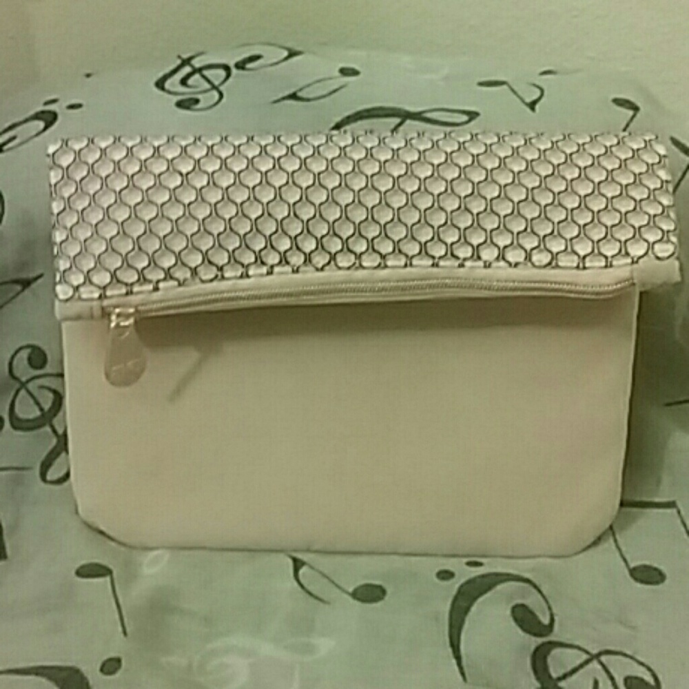 Makeup bag