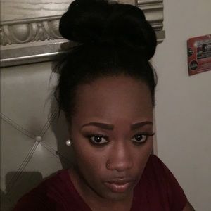 Meet your Posher, Kendra