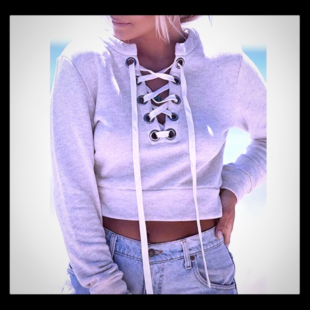 Women Gray Lace Up Front EyeLet Crop Sweatshirt