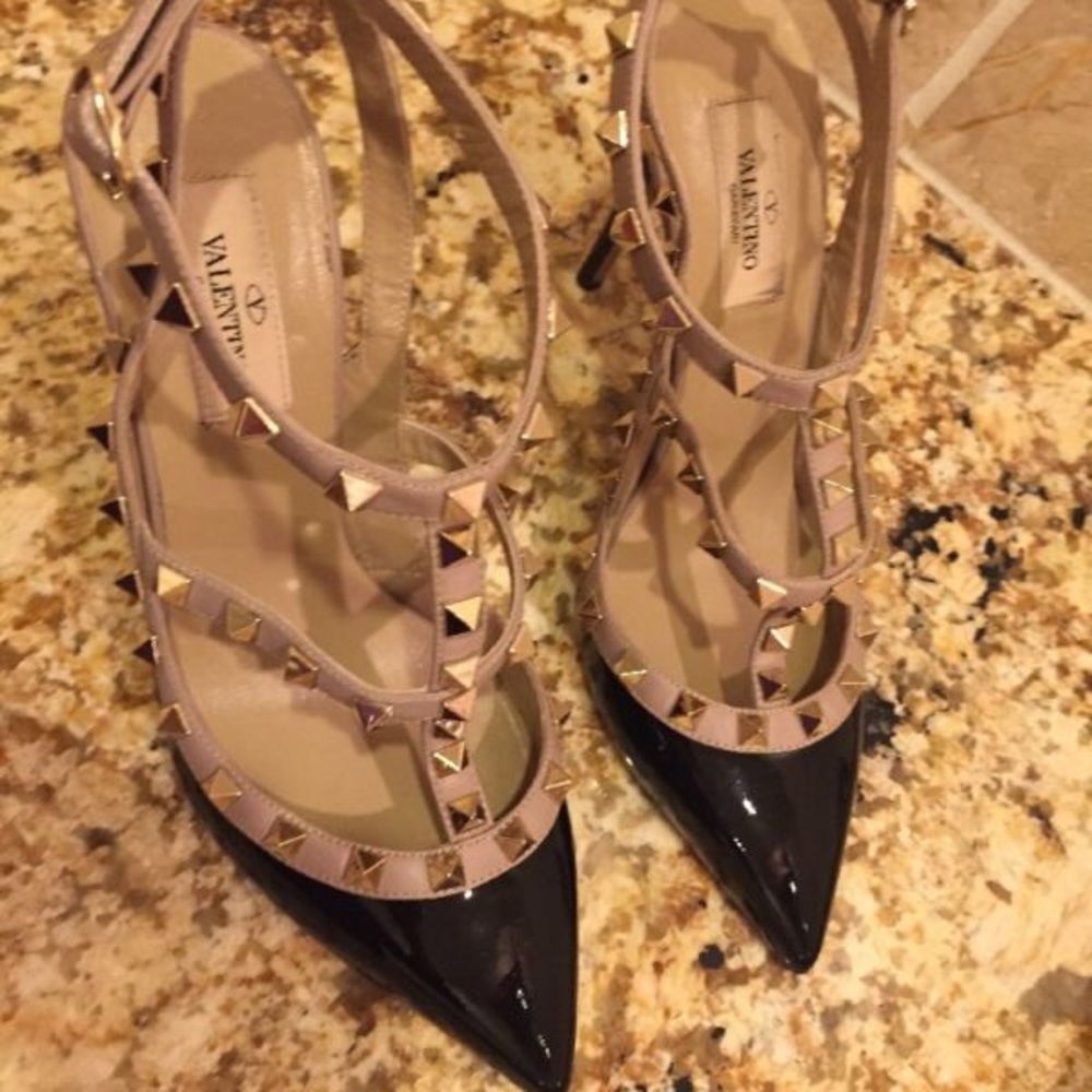 Valentino Rockstud Patent Black