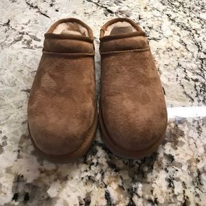 UGG Woman's Classic Slippers