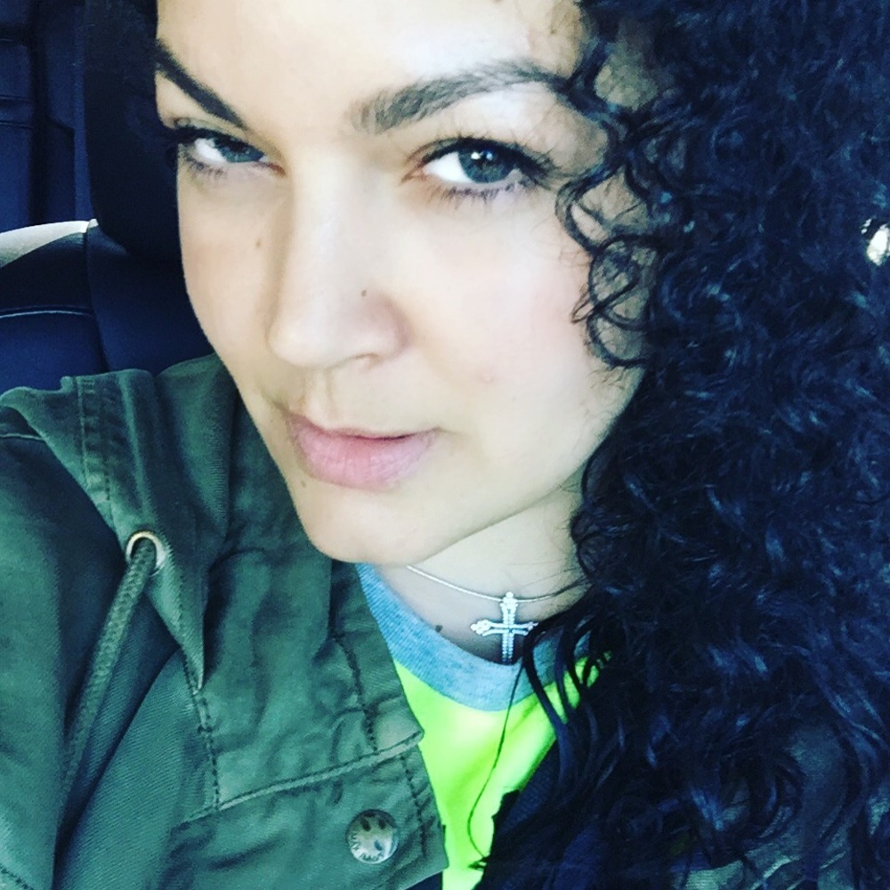 Meet your Posher, Maribel